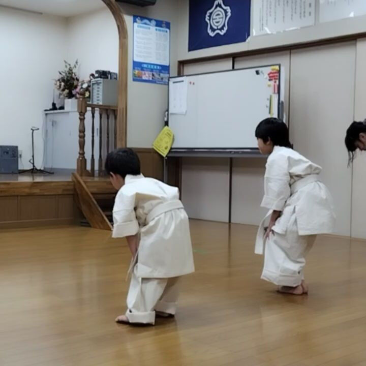 ･