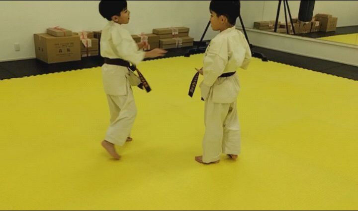 ･