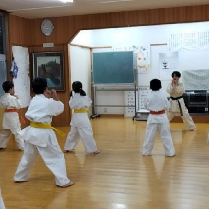 ･