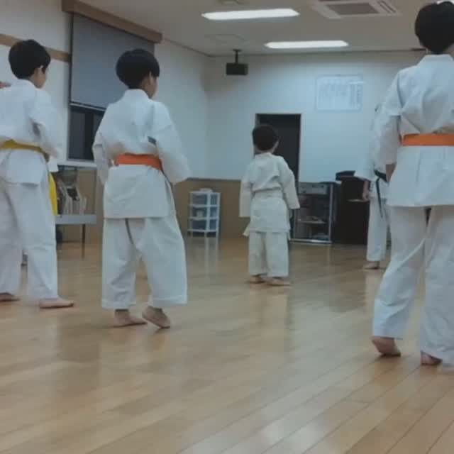 ･